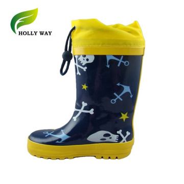 Botas de chuva infantil com cordão